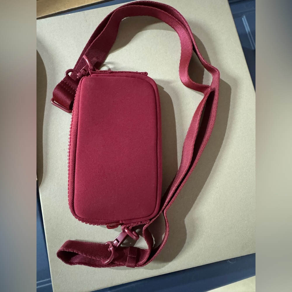 Sephora Dagne Dover Red Crossbody Phone Bag - Picture 3 of 4